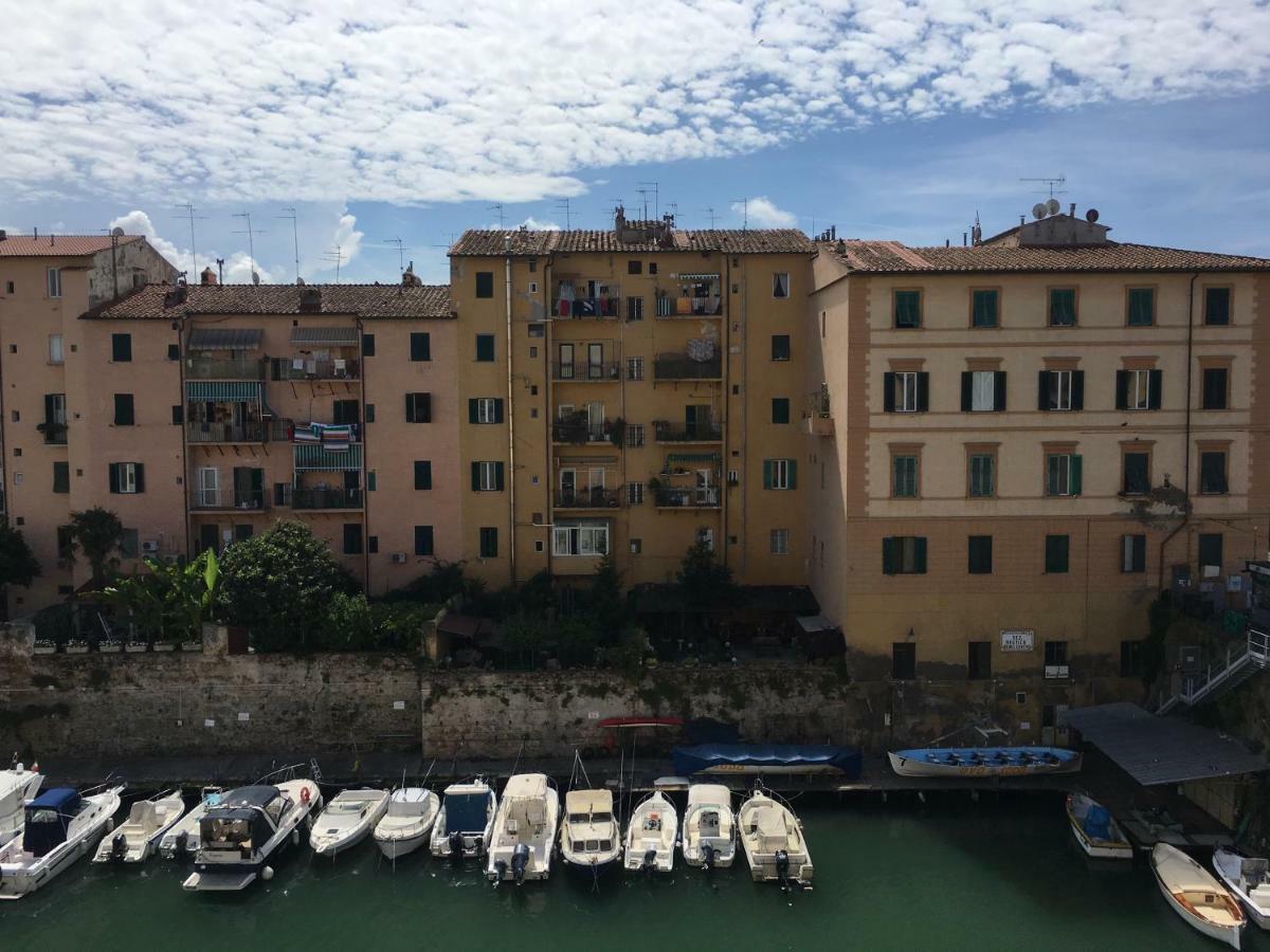 L'Ora Delle Streghe B&B Centralissimo Livorno Exteriör bild