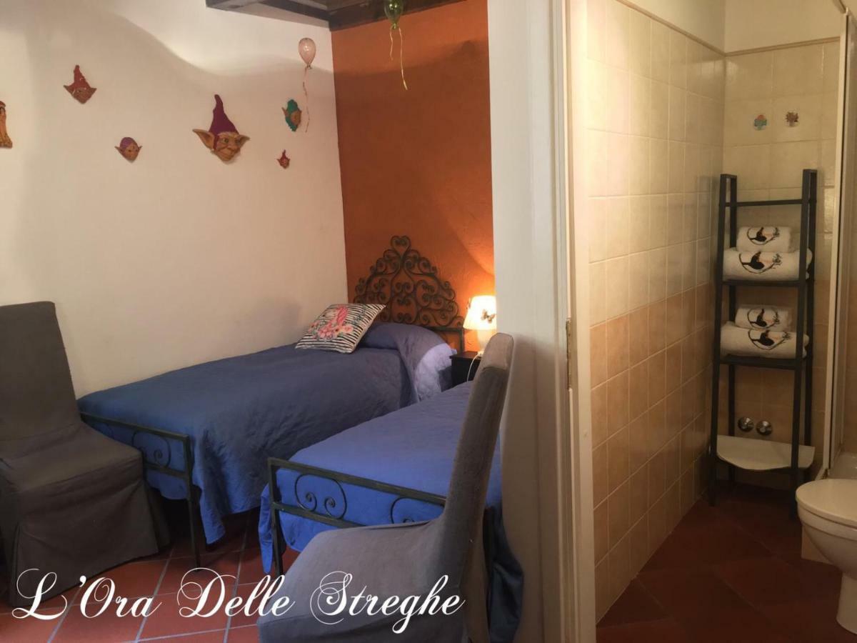 L'Ora Delle Streghe B&B Centralissimo Livorno Exteriör bild